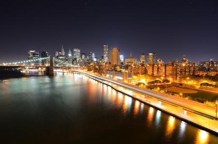 View of Downtown New York City and Brooklyn Bridgeのeditorial素材
