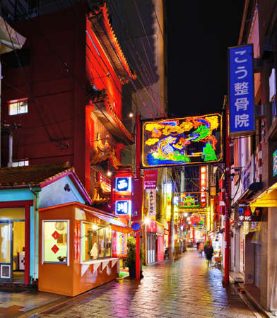 NAGASAKI - DECEMBER 8: Chinatown district December 8, 2012 in Nagasaki, JP. The district was originally established in the 15th century by Chinese sailors and traders.のeditorial素材