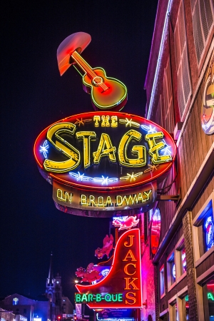 NASHVILLE - JUNE 16: Honky-tonks on Lower Broadway June 16, 2013 in Nashville, Tennessee. The district is famous for the numerous country music entertainment establishments.のeditorial素材