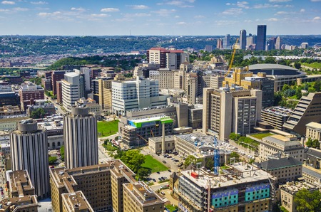 PIttsburgh, Pennsylvania, USA skyline over the Oakland District.の写真素材