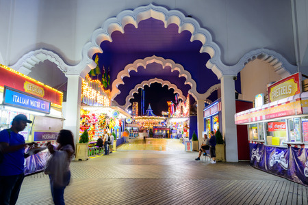 ATLANTIC CITY, NEW JERSEY - SEPTEMBER 8: People enjoy Ggames at Steel Peir. The 1000 ft pier dates from 1898.のeditorial素材