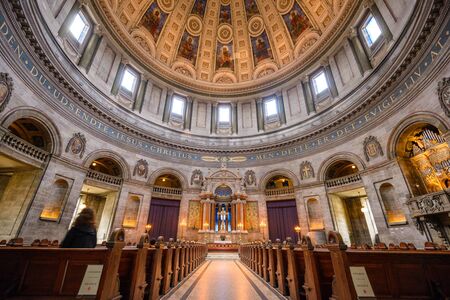 COPENHAGEN, DENMARK - OCTOBER 11, 2013: Frederik's Church interior. Popularly known as The Marble Church, it was completed in 1894.のeditorial素材