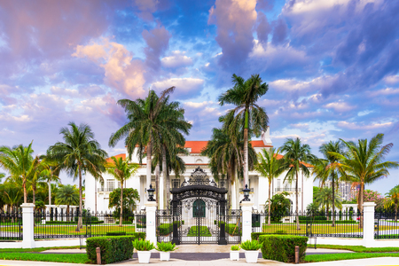 WEST PALM BEACH, FLORIDA - APRIL 4, 2016: The Flagler Museum exterior and grounds. The beaux-arts mansion was constructed for Henry Flagler's third wife.のeditorial素材