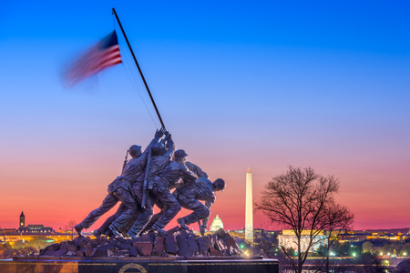 WASHINGTON, DC - APRIL 5, 2015: Marine Corps War Memorial at dawn. The memorial features the statues of servicemen who raised the second U.S. flag on Iwo Jima during World War II.のeditorial素材