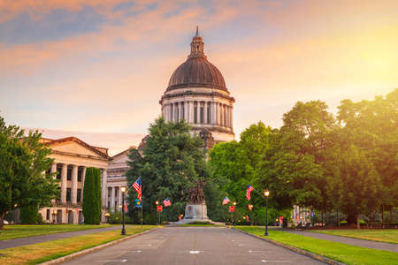 Olympia, Washington, USA state capitol building at dusk.の写真素材