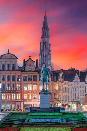 Brussels, Belgium cityscape from the Mont des Arts at twilight.の写真素材