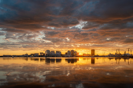 Norfolk, Virginia, USA on the Chesapeake Bay at dawn.の写真素材