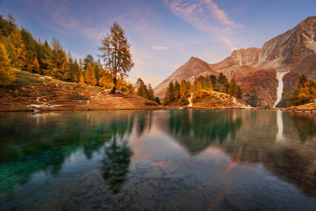 Lac Bleu in Arolla, Switzerland at the bottom of the Val d'HÃ©rens.の写真素材