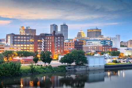 Peoria, Illinois, USA downtown skyline on the lake at dusk.の写真素材