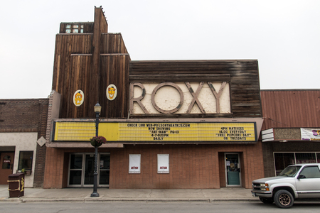 Shelby, Montana - Circa September 2015: The Roxy movie theater in the town of Shelby, Montana.のeditorial素材