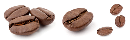 Coffee beans on white backgroundの写真素材