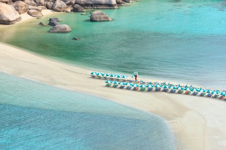 Empty morning Koh Nang Yuan island beach with cristal clear waterの写真素材