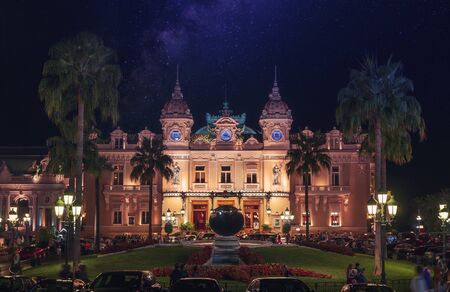 The grand Casino Monte - Carlo at night. Monacoのeditorial素材