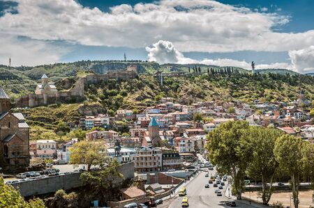 Georgia, Tbilisi. View from the left bank of the Kura River in the Old Town , Narikala Fortress , Metekhi Bridge , Cathedral of Saint George.のeditorial素材