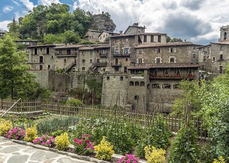 Spain, Catalonia . Rupit - mountain village , built on top of the basalt rocks in the national park of volcanic origin, at an altitude of nine hundred meters above sea level .のeditorial素材