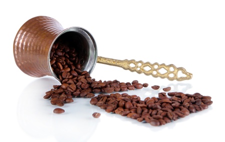 Coffee pot and coffee beans, isolated on whiteの写真素材