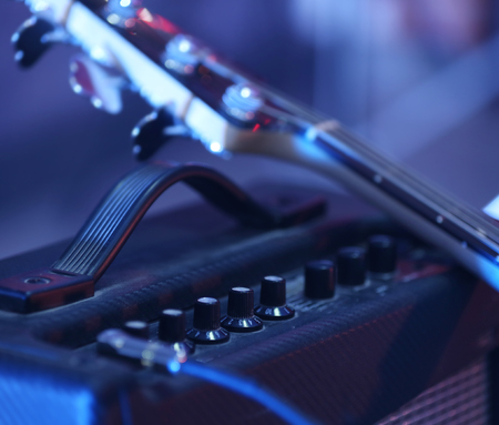 Amplifier for an electric guitar