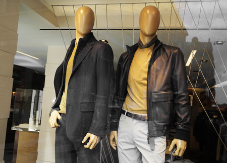Mannequins in shop windowの写真素材