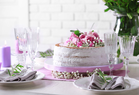 Delicious wedding cake on beautifully served tableの写真素材