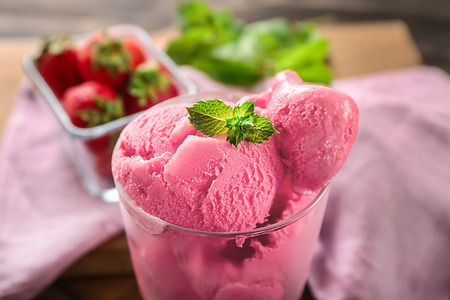 Dessert bowl with delicious strawberry ice-cream, closeup