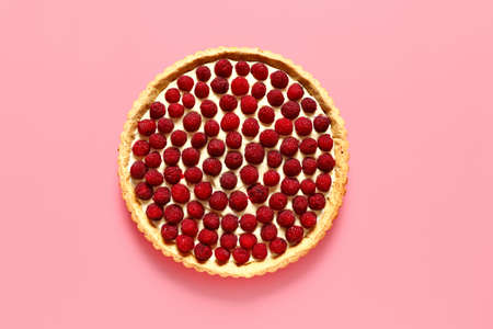 Tasty raspberry pie on color backgroundの写真素材