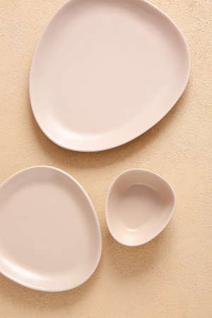Clean plates on color backgroundの写真素材