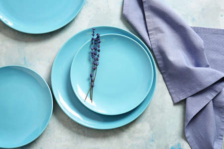 Clean plates on color backgroundの写真素材