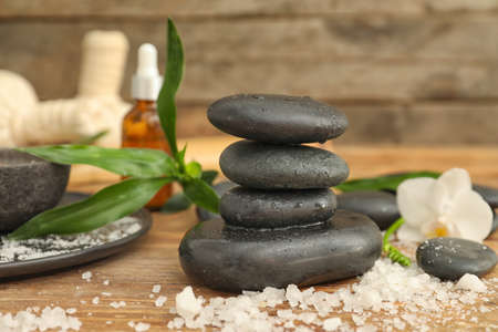 Beautiful spa composition on wooden backgroundの写真素材