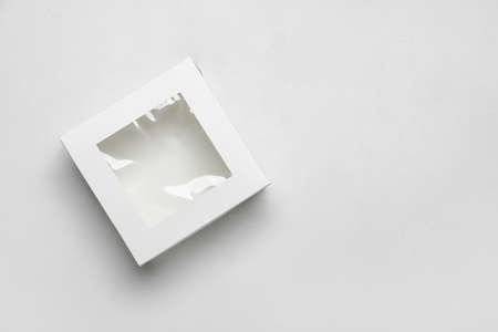 Blank cardboard box on white backgroundの写真素材