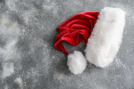 Santa Claus hat on grunge backgroundの写真素材