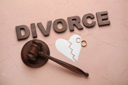 Composition with word DIVORCE on color backgroundの写真素材