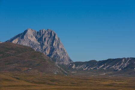 Gran Sasso of Italy. It is the highest mountain massif in the continental Apennines, located in the central Apennines, entirely in Abruzzo. Altitude: 2.912 mの写真素材