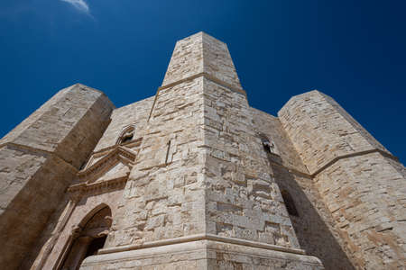 Andria, Puglia, Castel del Monte. Castel del Monte is a thirteenth century fortress built by the Emperor of the Holy Roman Empire Frederick II in the plateau of western Murge, in Puglia.のeditorial素材