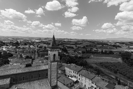 Vinci is an Italian town of 14 615 inhabitants in the metropolitan city of Florence, in Tuscany. It...