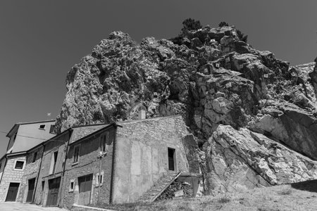 Pescopennataro is an Italian town of 244 inhabitants in the province of Isernia, in Molise. Until 1790 it was an integral part of the Giustizierato d'Abruzzo and of the Abruzzi Citrior.の写真素材
