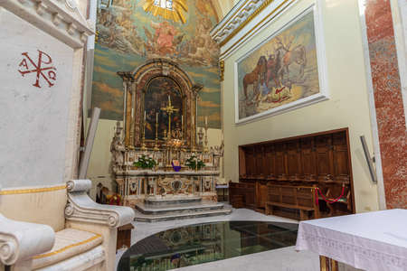 Isernia, Molise. The Cathedral of St. Peter the Apostle is the most important Catholic building of the city of Isernia, mother church of the Diocese of Isernia-Venafro.のeditorial素材