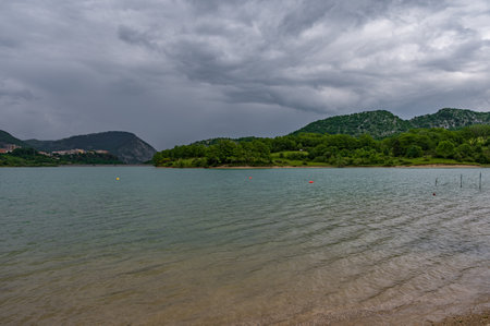 The lake of Castel S. Vincenzo is an artificial basin built in the late 1950s for hydroelectric purposes. The lake has an area of 6,140 kmÂ² and has a capacity of 10 million cubic metresの写真素材