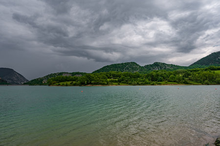 The lake of Castel S. Vincenzo is an artificial basin built in the late 1950s for hydroelectric purposes. The lake has an area of 6,140 kmÂ² and has a capacity of 10 million cubic metresの写真素材