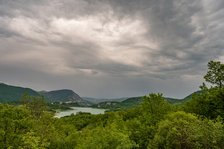 The lake of Castel S. Vincenzo is an artificial basin built in the late 1950s for hydroelectric purposes. The lake has an area of 6,140 kmÂ² and has a capacity of 10 million cubic metresの写真素材