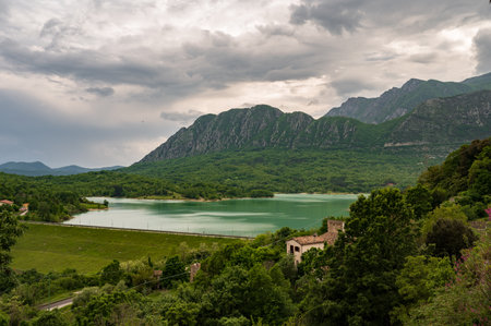 The lake of Castel S. Vincenzo is an artificial basin built in the late 1950s for hydroelectric purposes. The lake has an area of 6,140 kmÂ² and has a capacity of 10 million cubic metresの写真素材