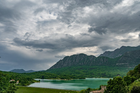 The lake of Castel S. Vincenzo is an artificial basin built in the late 1950s for hydroelectric purposes. The lake has an area of 6,140 kmÂ² and has a capacity of 10 million cubic metresの写真素材