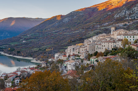 Barrea, L'Aquila, Abruzzo. Barrea is a small village in Abruzzo, perched on a rocky mountain spur.の写真素材