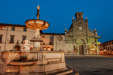 The Cathedral of Santo Stefano is the main place of Catholic worship in the city of Prato, located in Piazza del Duomo. In July 1996, Pope John Paul II elevated it to the dignity of a minor basilica.の写真素材