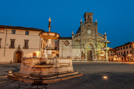 The Cathedral of Santo Stefano is the main place of Catholic worship in the city of Prato, located in Piazza del Duomo. In July 1996, Pope John Paul II elevated it to the dignity of a minor basilica.の写真素材