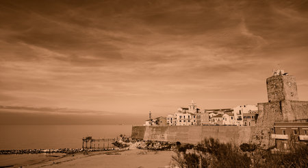Termoli is an Italian town of 32 953 inhabitants in the province of Campobasso in Molise. Termoli is located along the Adriatic coast.の写真素材