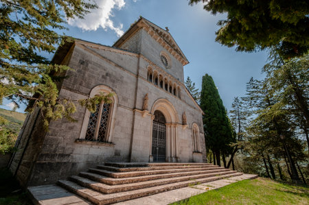 Church of S. Maria dell'Auricola. The white bulk of the church, dating back to the 13th century, stands out on the summit of the homonymous hill, at an altitude of 270 m.の写真素材