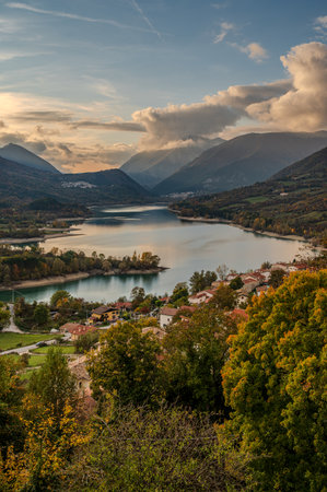 Lake Barrea is an artificial lake in the province of L'Aquila, in the Alto Sangro area; created in 1951 by damming the Sangro River near the Barrea Gorge, between the Marsicani Mountains.の写真素材