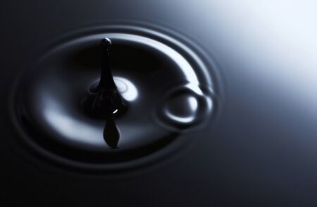 Oil drop close upの写真素材