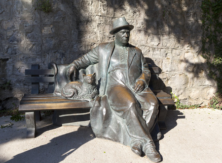 The sculpture "Resting krymchanin". Partenit. Crimea.のeditorial素材