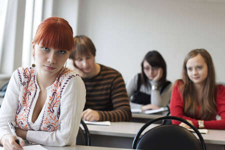 The students on employment sits at a table indoors
の写真素材